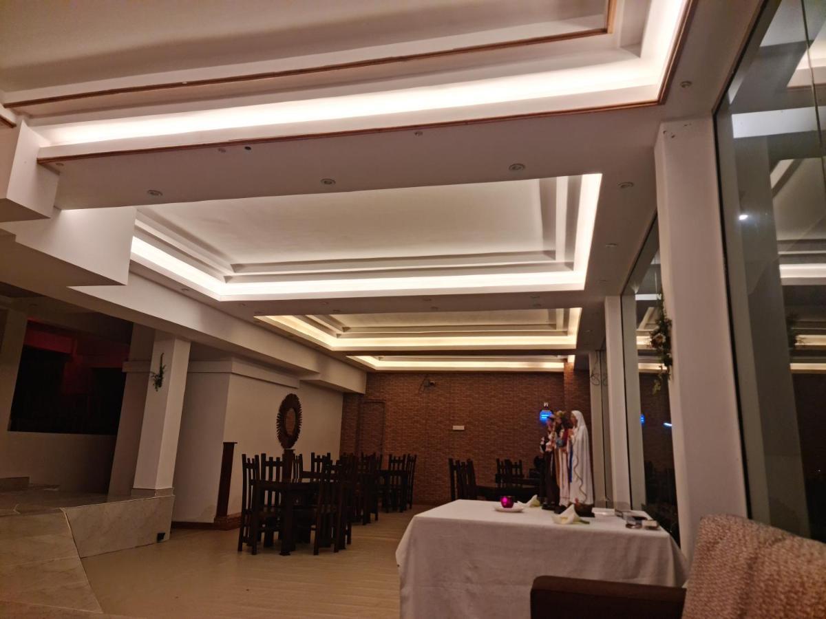 Top Rich Hotel Nuwara Eliya Eksteriør billede